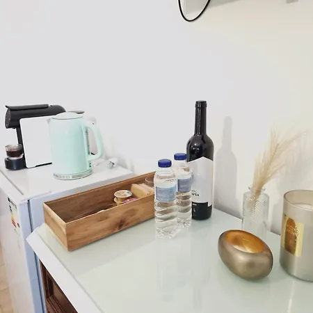 Πανσιόν - & Rooms, Rooftop River View, Bbq & Ac *