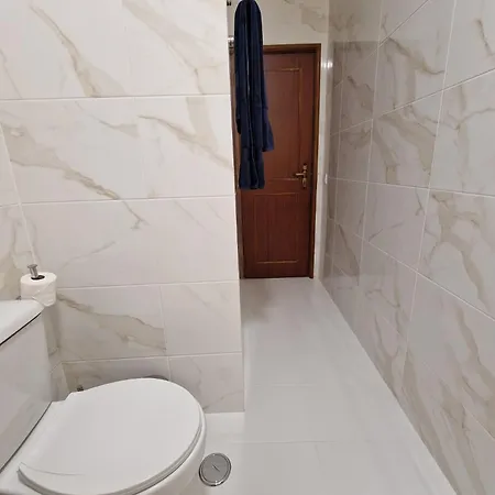 Πανσιόν - & Rooms, Rooftop River View, Bbq & Ac Portimão