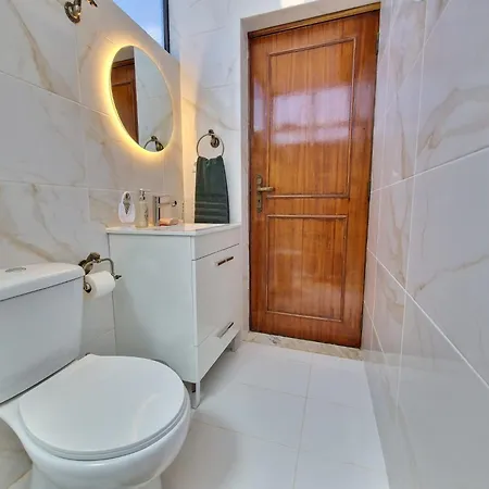 - & Rooms, Rooftop River View, Bbq & Ac *